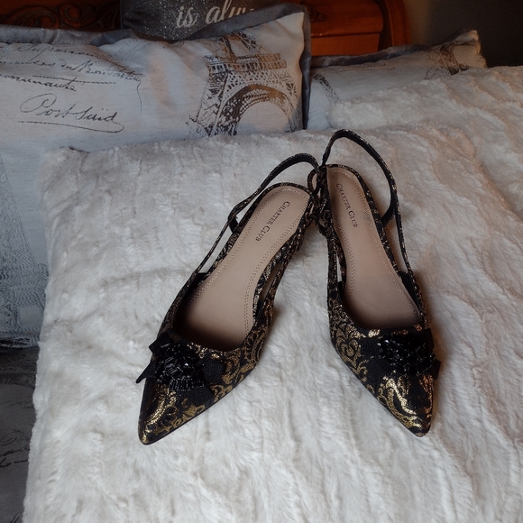 Shoes - Picture 8 of 10